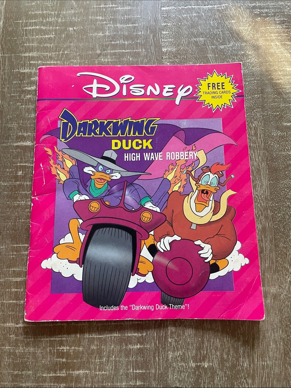 Disney Vintage Darkwing Duck Paperback Kids Book, “High Wave Robbery”